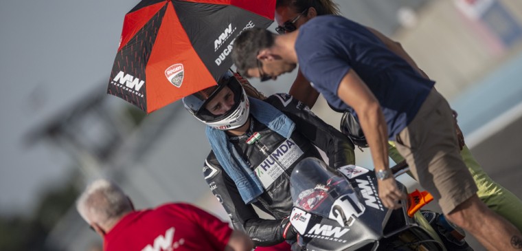 Futamgyőzelemmel mutatkozott be új Ducatijával Kovács Bálint