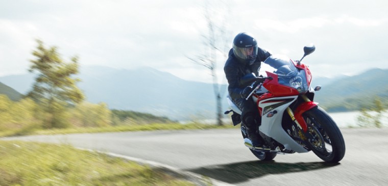 Uralható és kényelmes - Honda CBR 600F