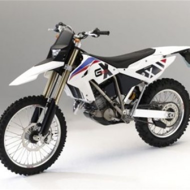 BMW G 450 X - újítások