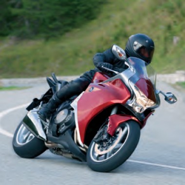 Utcai sportmotor - Az új VFR 1200F
