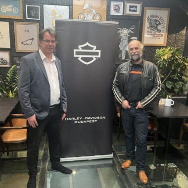 Hatvannal, Egerrel és Kápolnával közösen mutatkozik be a Harley az AMTS-en