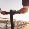 Kötelező szinte biztos, jogsi valószínűleg kell majd a nagy e-rollerekhez